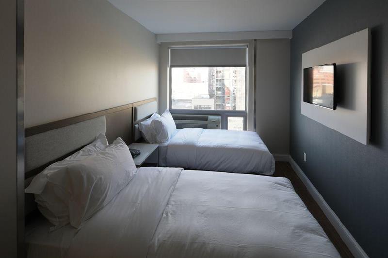 Mayfair Inn And Suites New York Exterior photo